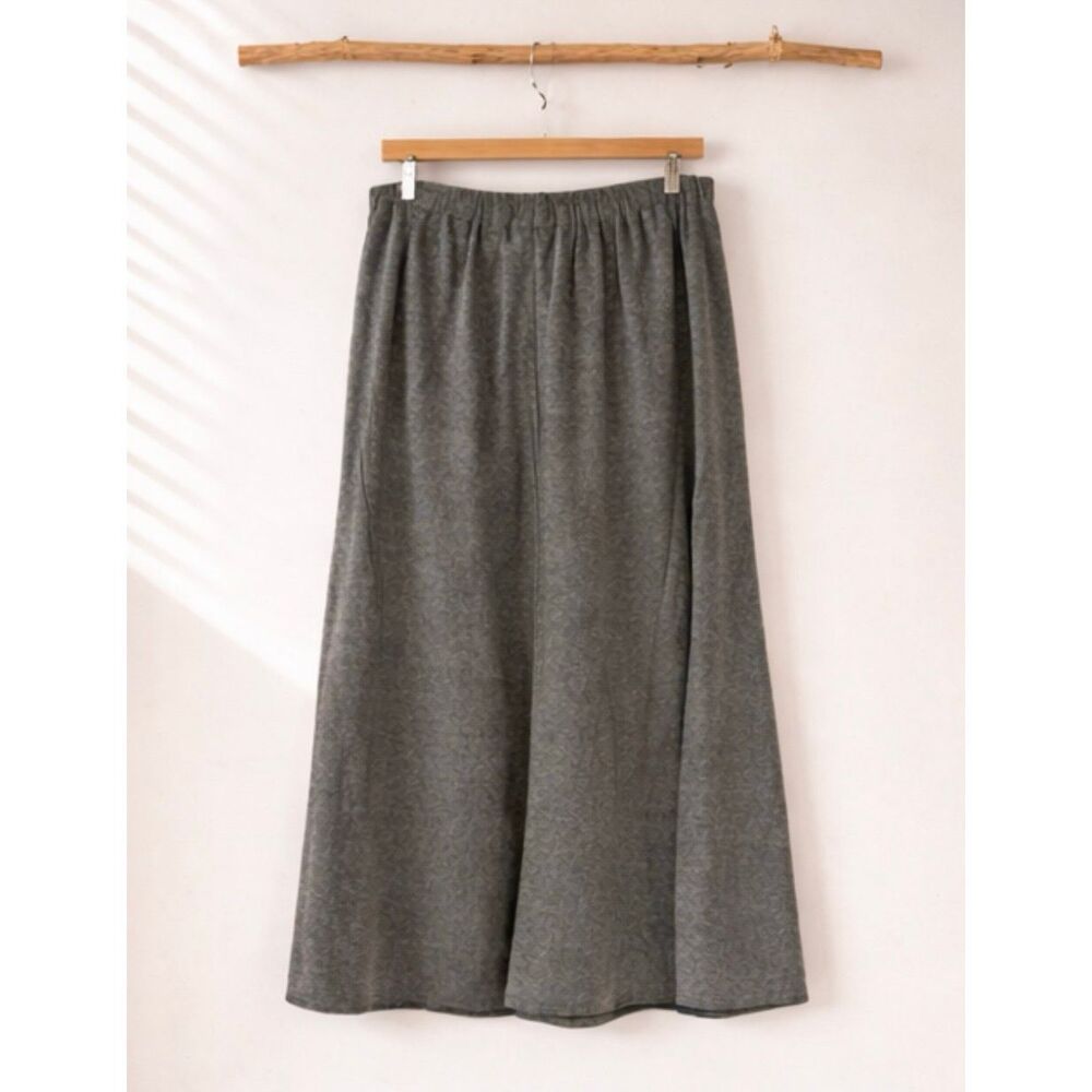 Fat Hat Company Quechee Vermont grey Aline midi skirt M/L